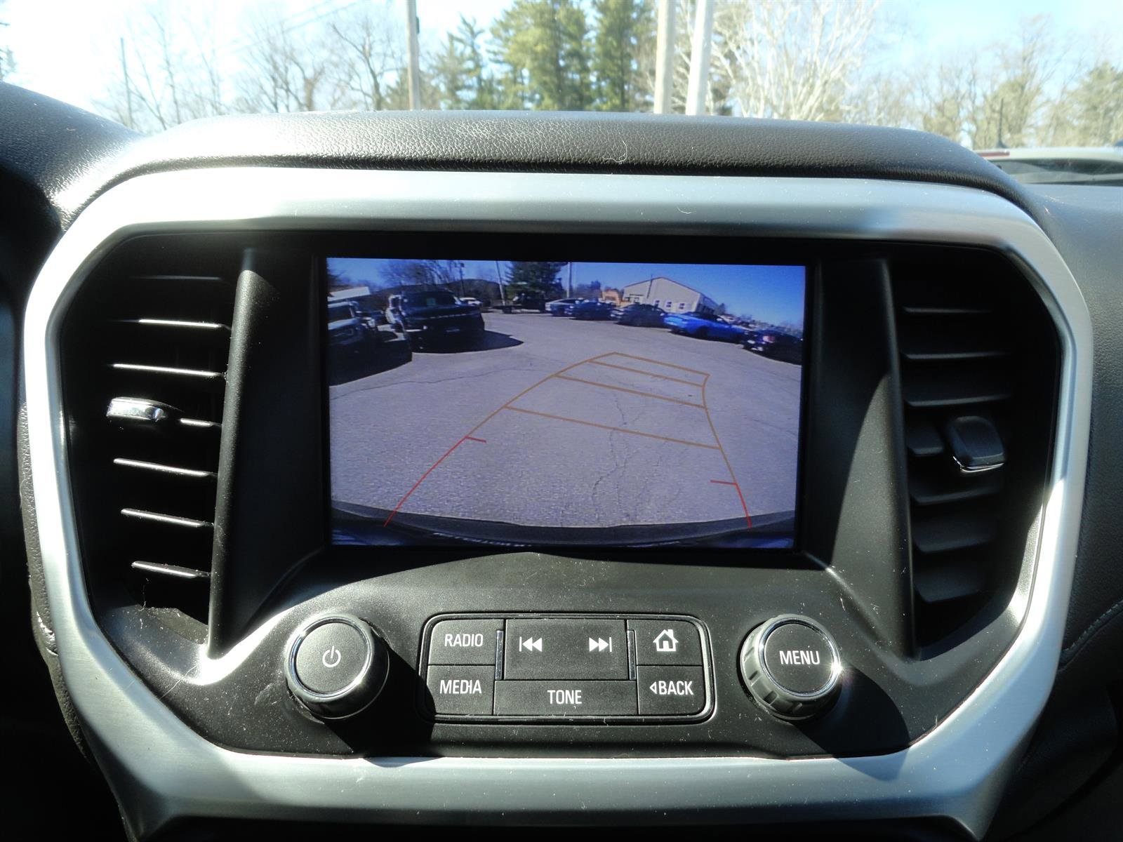 Used 2019 GMC Acadia SLE w/ Driver Alert Package I image 16