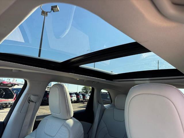 Used 2021 Jeep Cherokee Latitude Lux w/ Sun & Sound Group image 9