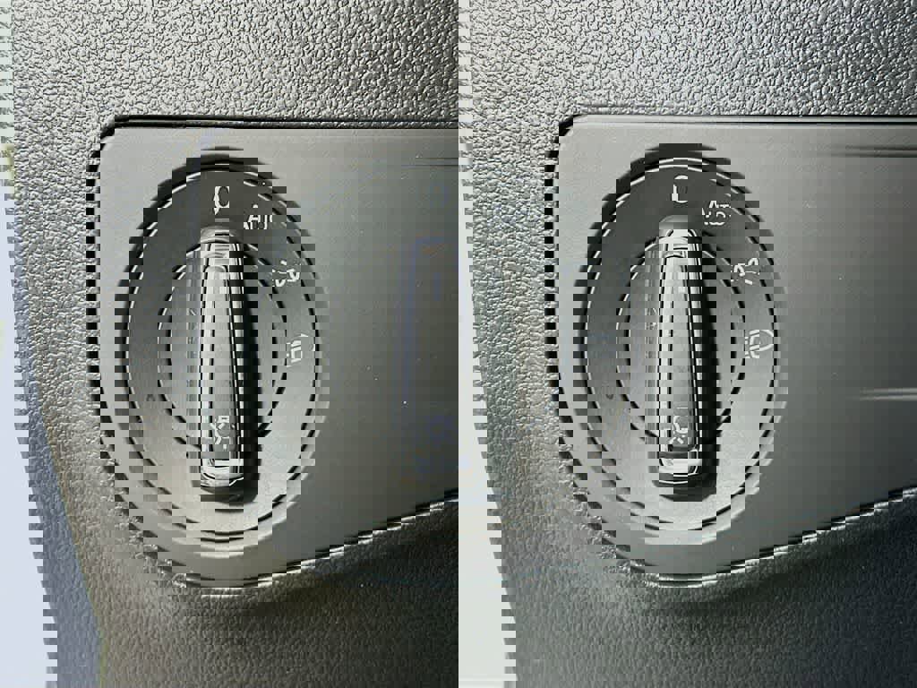 Used 2024 Volkswagen Tiguan SE R-Line image 27