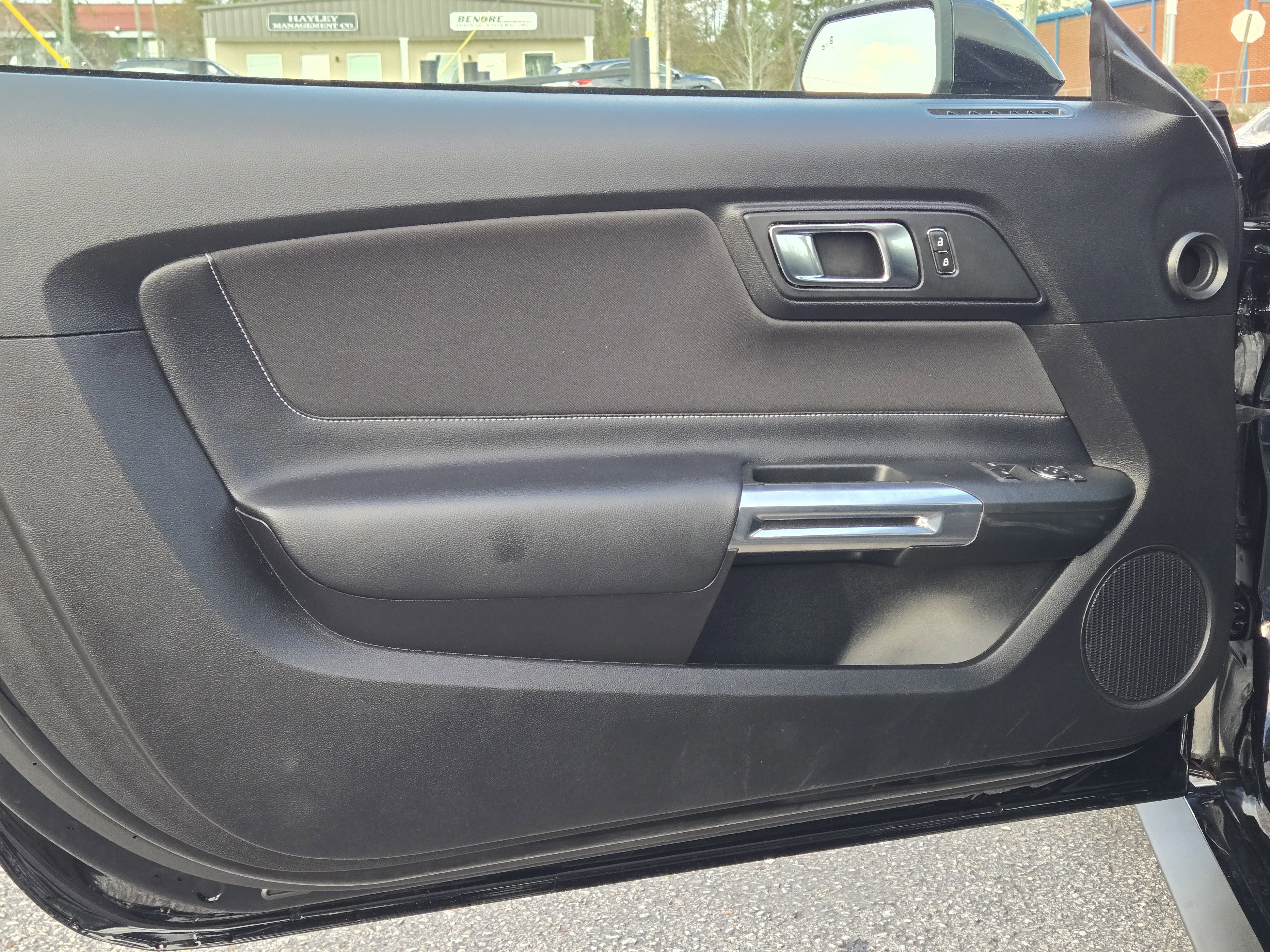 Certified 2022 Ford Mustang Coupe image 13