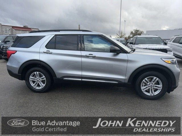 Certified 2022 Ford Explorer XLT w/ Class IV Trailer Tow Package image 3
