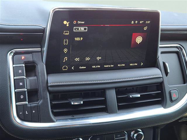 Used 2024 GMC Yukon AT4 w/ Technology Package AWD/4WD image 16