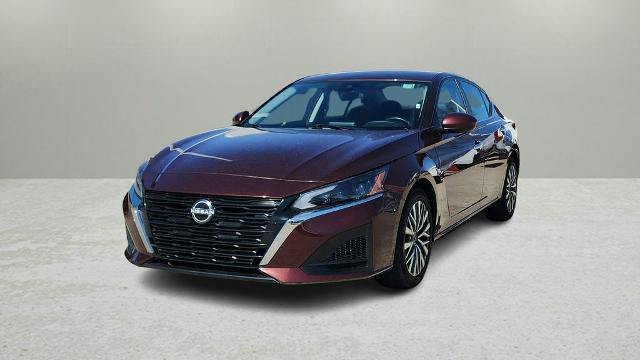 Used 2023 Nissan Altima 2.5 SV FWD image 3