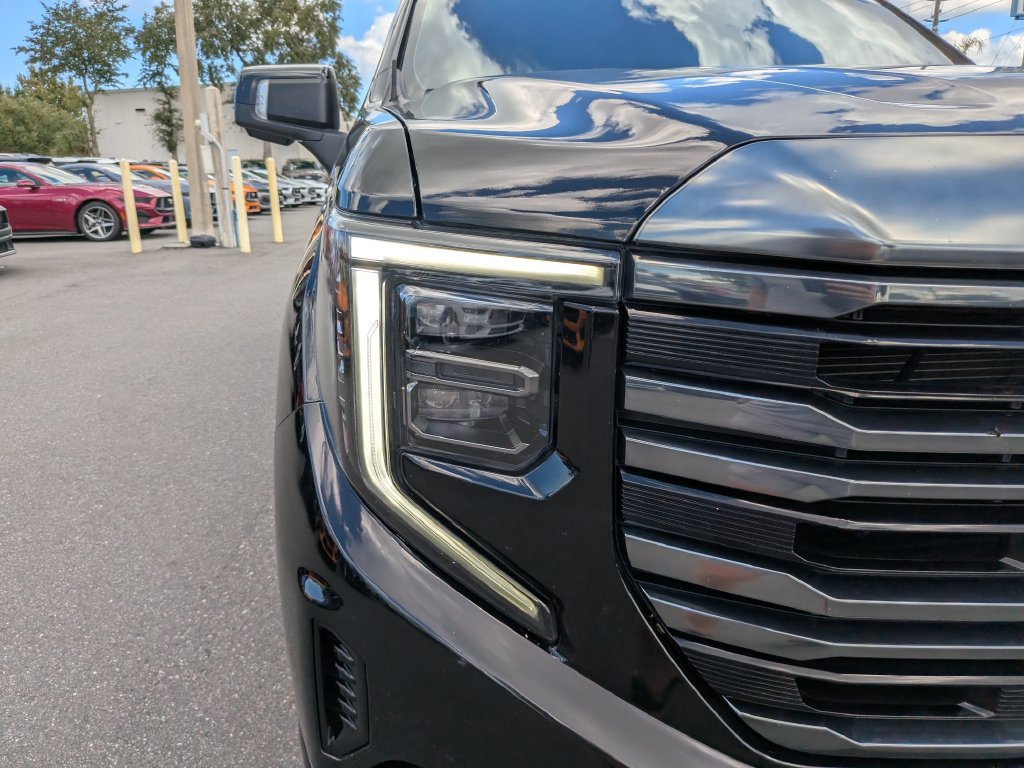 Used 2022 GMC Sierra 1500 AT4 w/ AT4 Premium Package AWD/4WD image 11