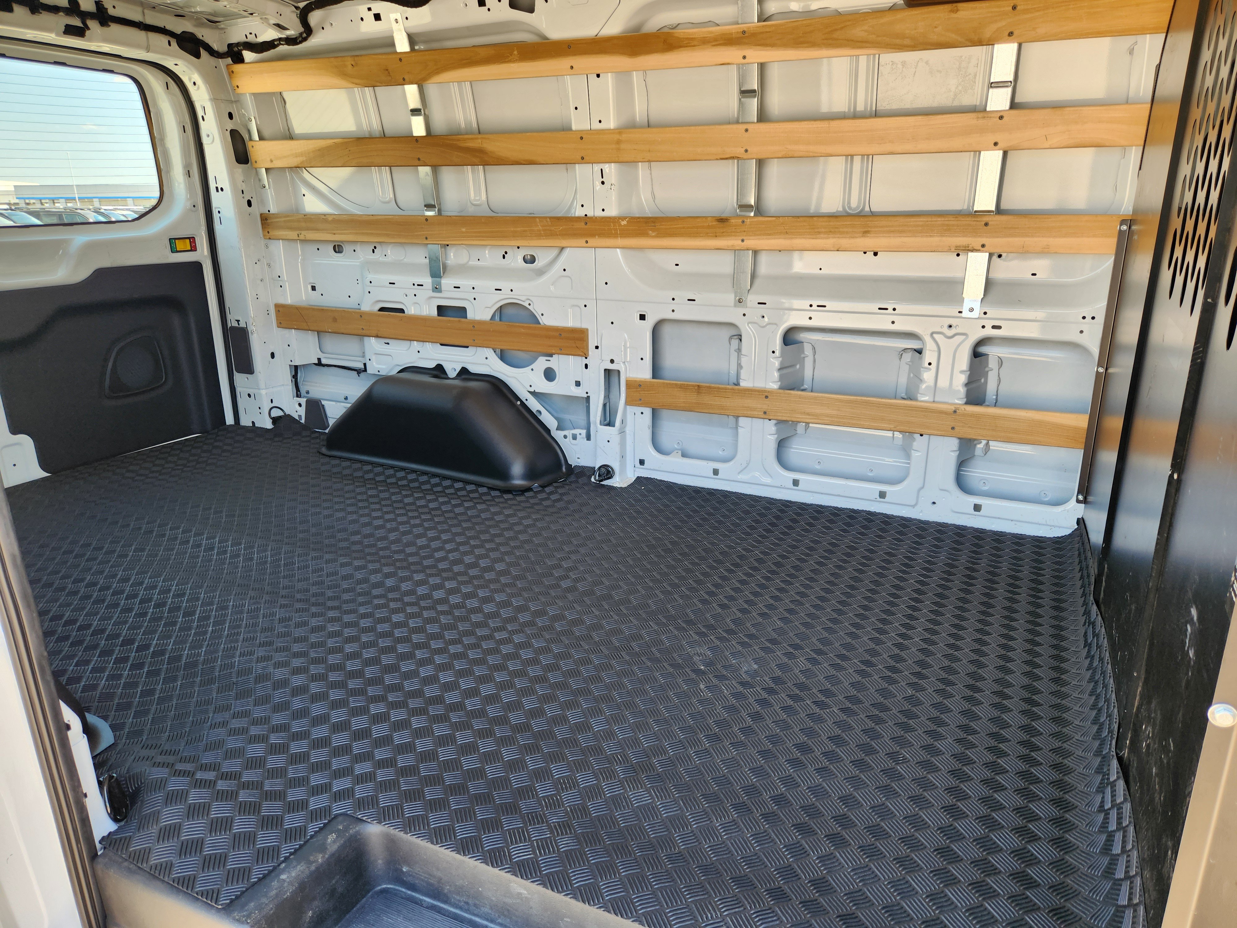 Certified 2025 Ford Transit 250 Low Roof w/ Exterior Upgrade Package RWD image 24