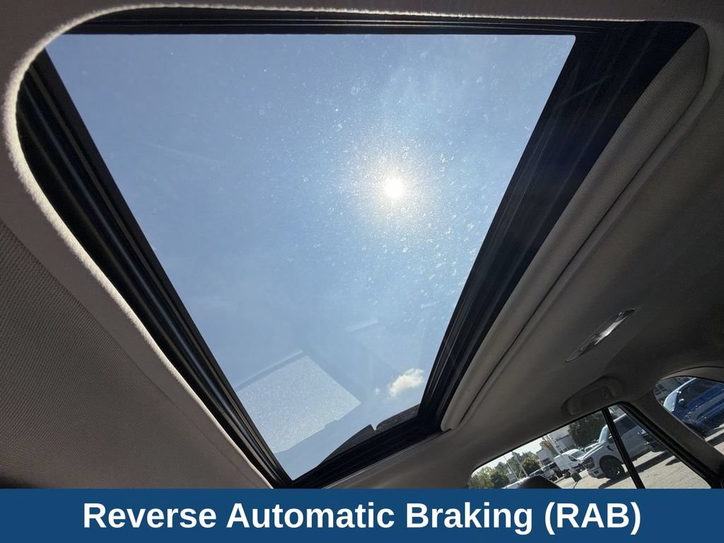 Used 2018 Subaru Outback 2.5i Limited AWD/4WD image 19