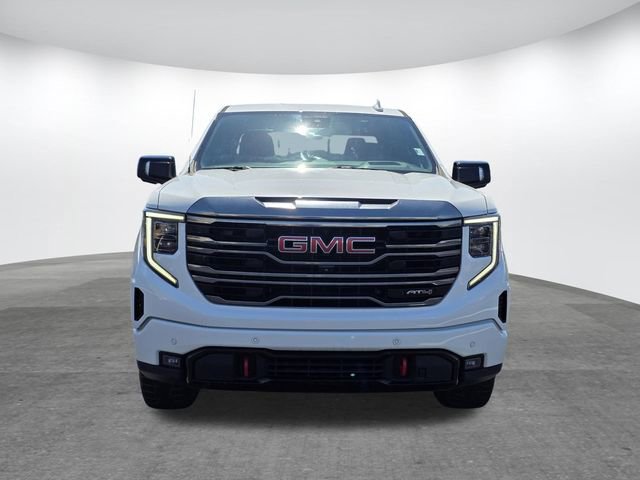 Used 2023 GMC Sierra 1500 AT4 w/ AT4 Premium Package AWD/4WD image 2