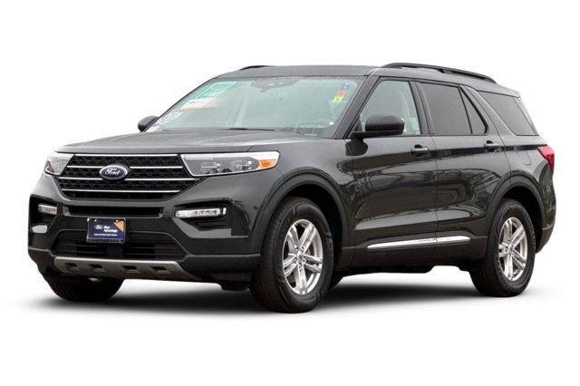 Certified 2022 Ford Explorer XLT w/ Equipment Group 202A image 2