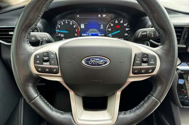 Certified 2021 Ford Explorer Limited w/ Equipment Group 301A AWD/4WD image 25