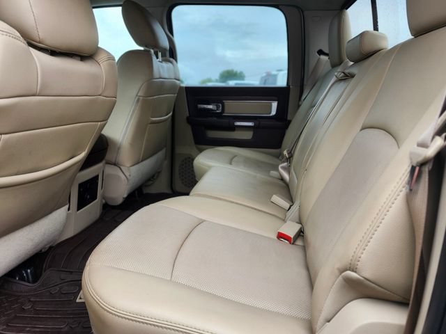 Used 2017 RAM 1500 Laramie w/ Convenience Group AWD/4WD image 16