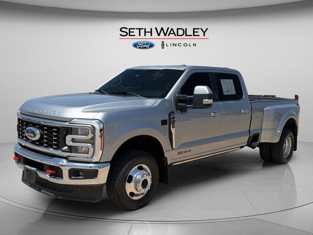 Certified 2023 Ford F350 Lariat AWD/4WD image 3