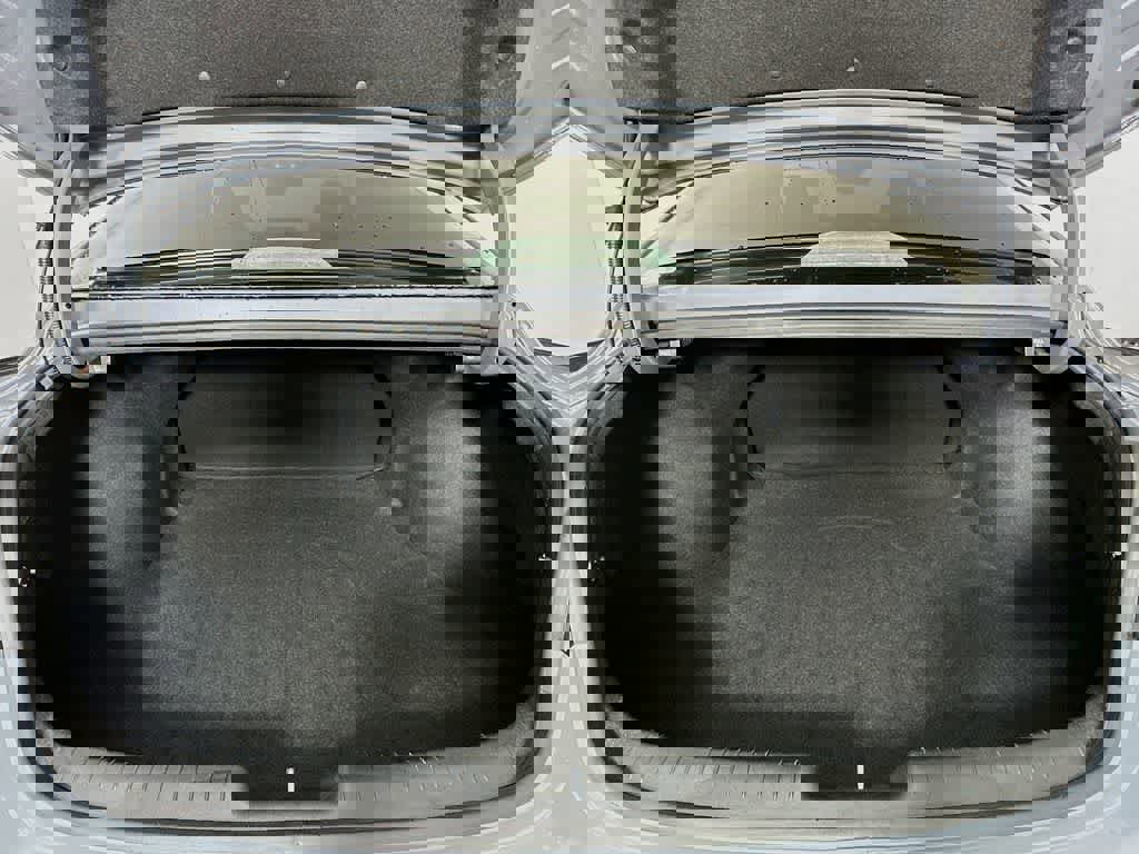 Used 2021 Hyundai Elantra Blue w/ Cargo Package image 19