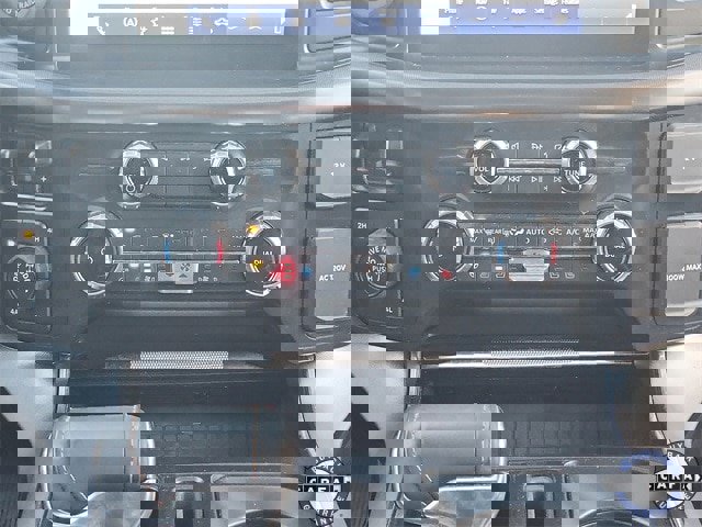 Certified 2022 Ford F150 Platinum w/ Equipment Group 701A High image 17