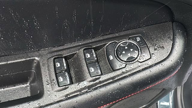 Certified 2023 Ford Edge ST-Line image 13