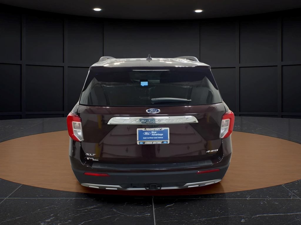 Certified 2023 Ford Explorer XLT w/ Equipment Group 202A AWD/4WD image 5