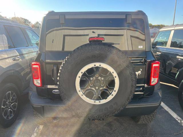 Certified 2022 Ford Bronco Black Diamond w/ Sasquatch Package AWD/4WD image 3