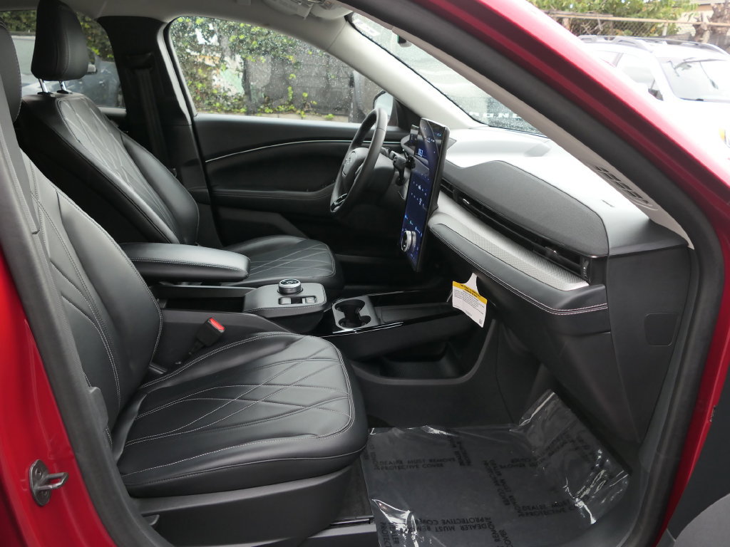 Certified 2023 Ford Mustang Mach-E Select RWD image 27