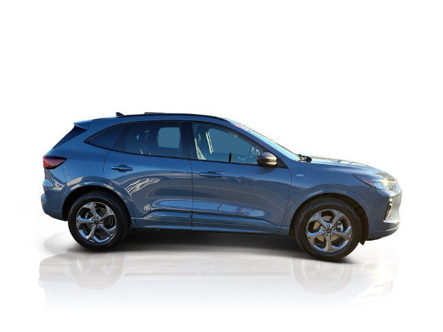 Certified 2023 Ford Escape ST-Line w/ Tech Pack #1 AWD/4WD image 8