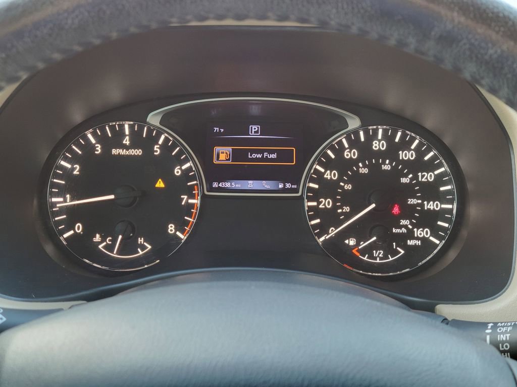 Used 2020 Nissan Pathfinder Platinum w/ Cargo Package image 35