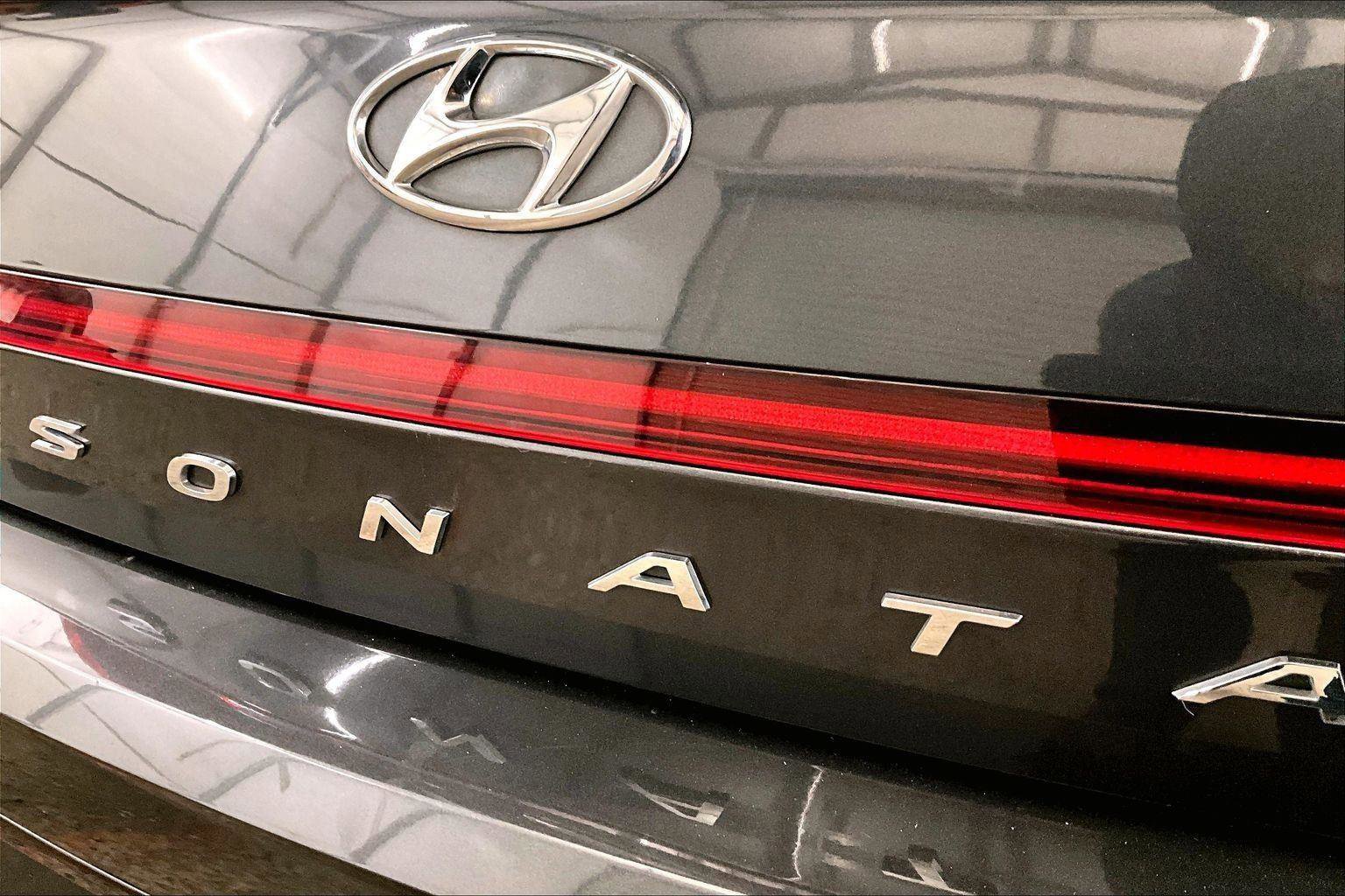 Used 2020 Hyundai Sonata SEL w/ Convenience Package image 13