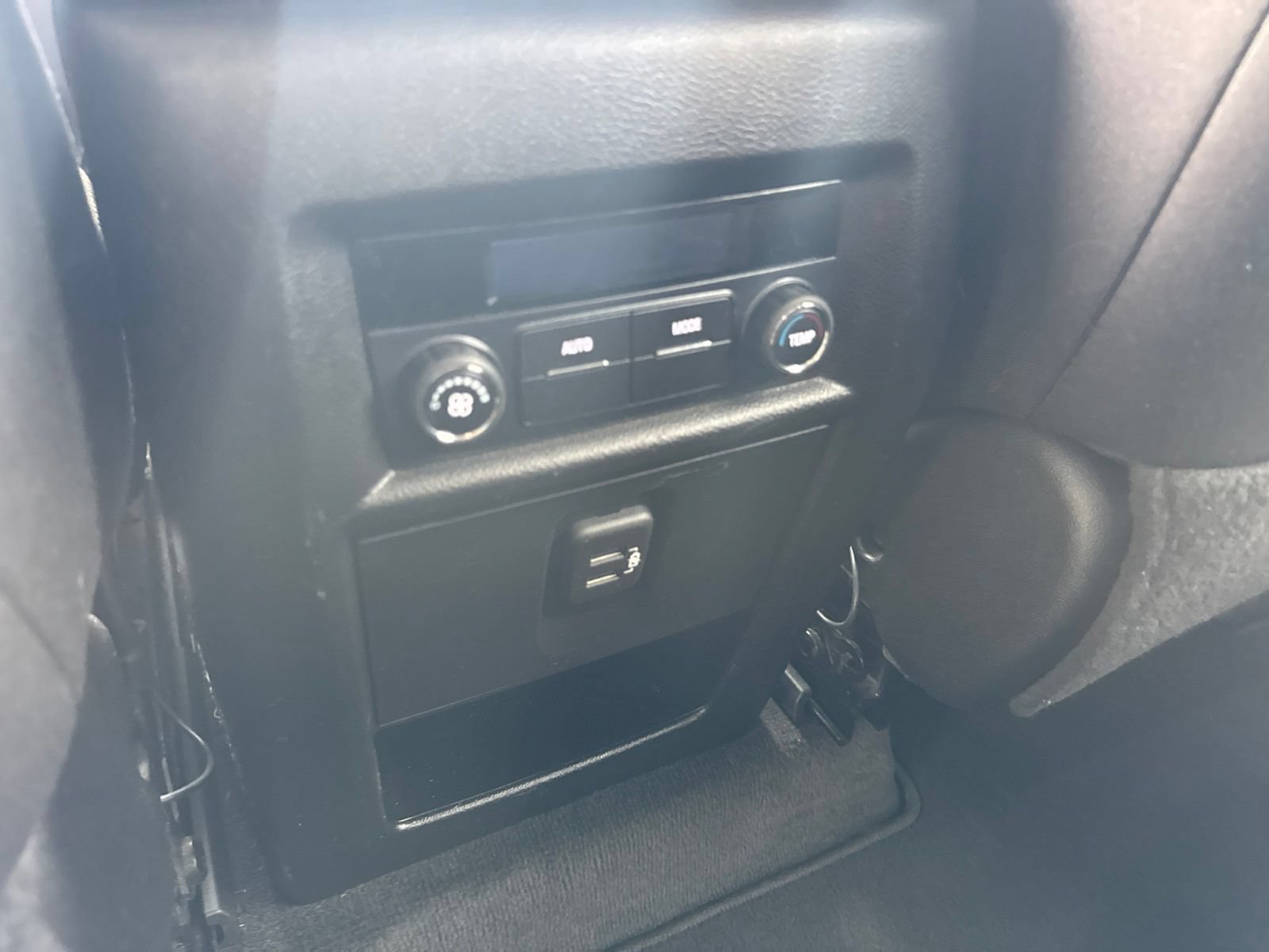 Used 2019 Chevrolet Traverse LT FWD image 34