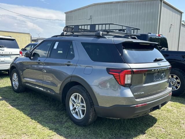Certified 2025 Ford Explorer Active RWD image 12