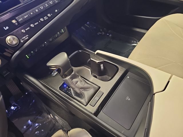 Used 2024 Lexus ES 350 Ultra Luxury w/ Accessory Package (Z2) FWD image 26