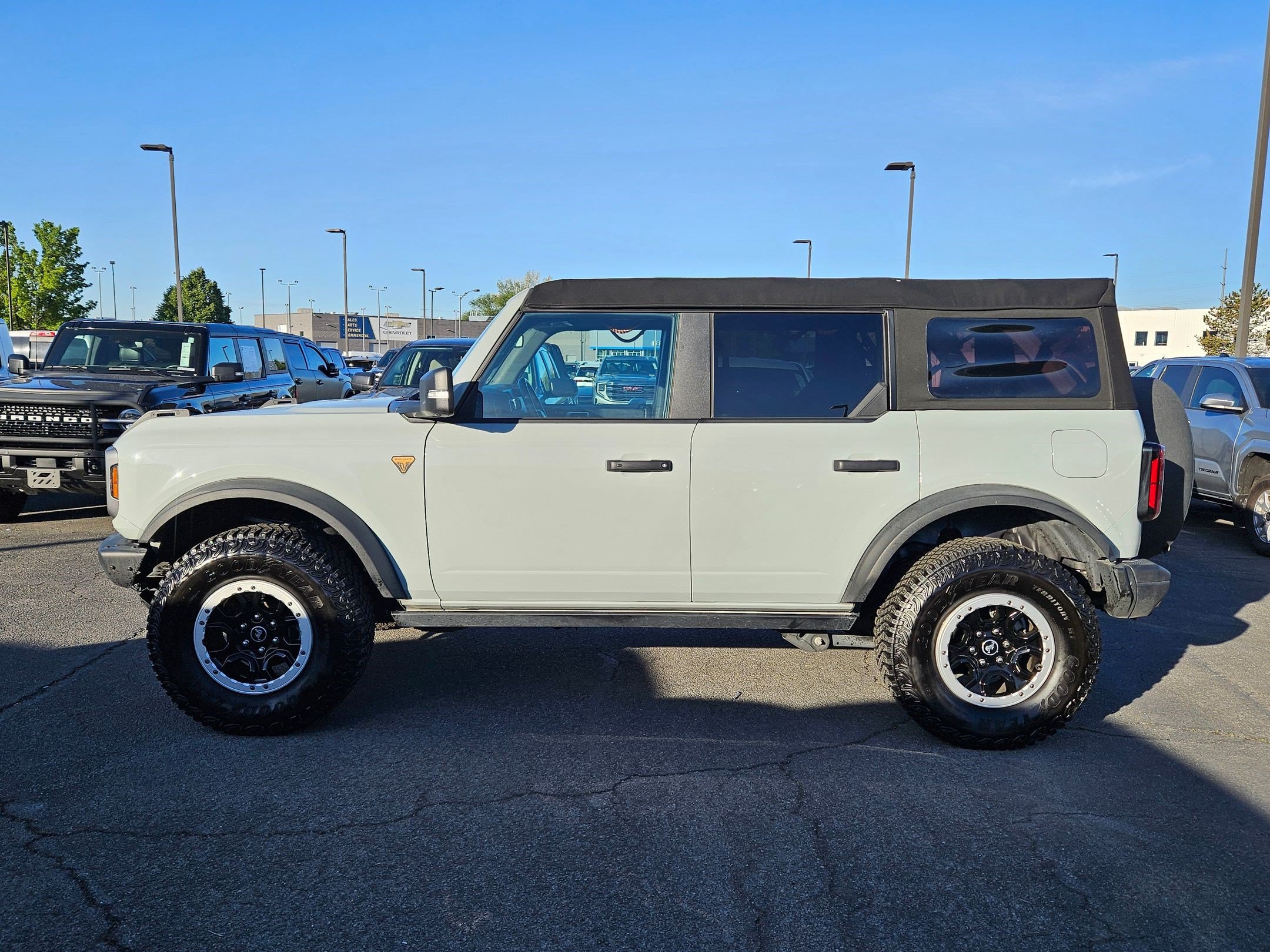 Certified 2024 Ford Bronco Badlands AWD/4WD image 9