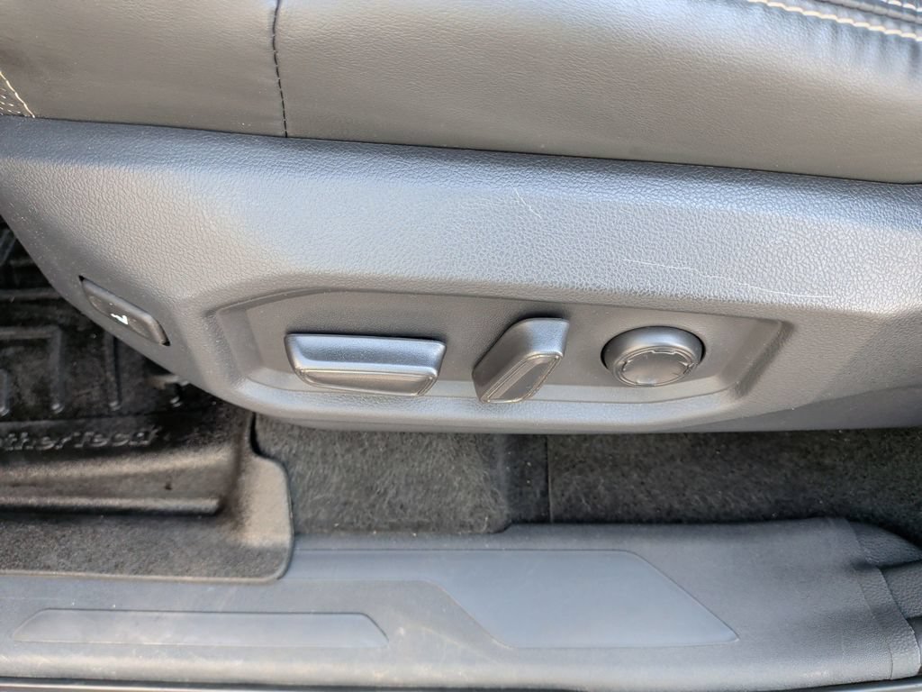 Used 2023 Toyota Sequoia Capstone AWD/4WD image 20