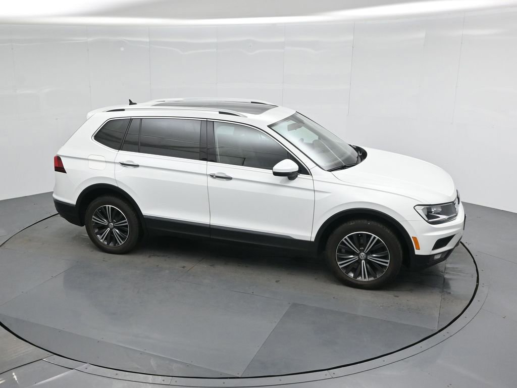 Used 2018 Volkswagen Tiguan SEL w/ 3rd Row Seat Package image 6