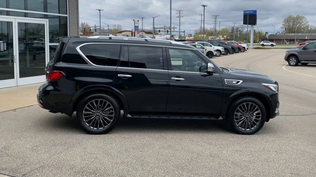 Used 2023 INFINITI QX80 Sensory w/ All-Season Package AWD/4WD image 2