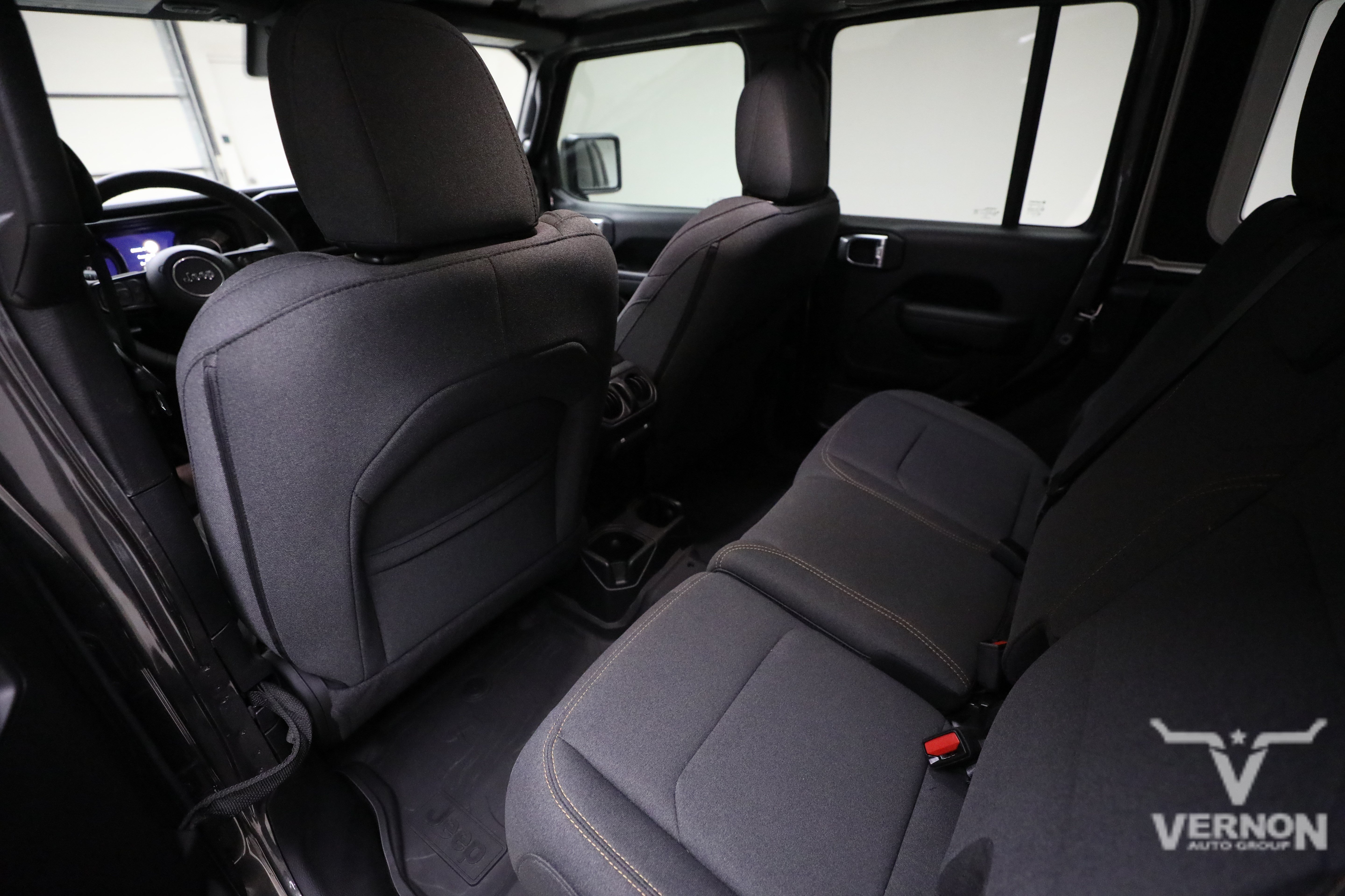 Used 2024 Jeep Wrangler Unlimited Sport AWD/4WD image 9