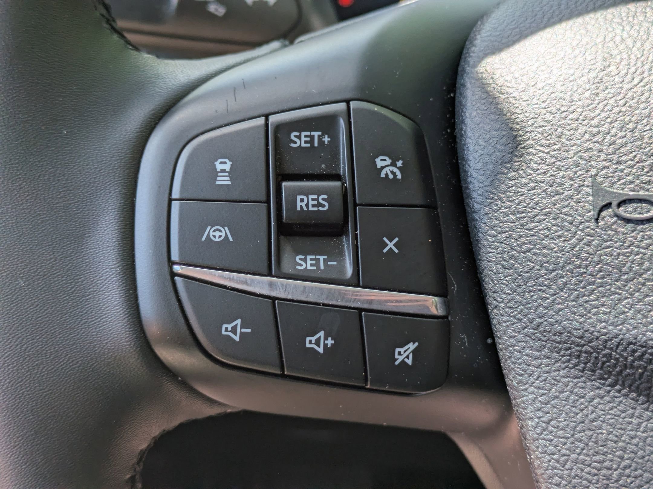 Certified 2025 Ford Bronco Sport Outer Banks w/ Outer Banks Tech Package+ AWD/4WD image 18