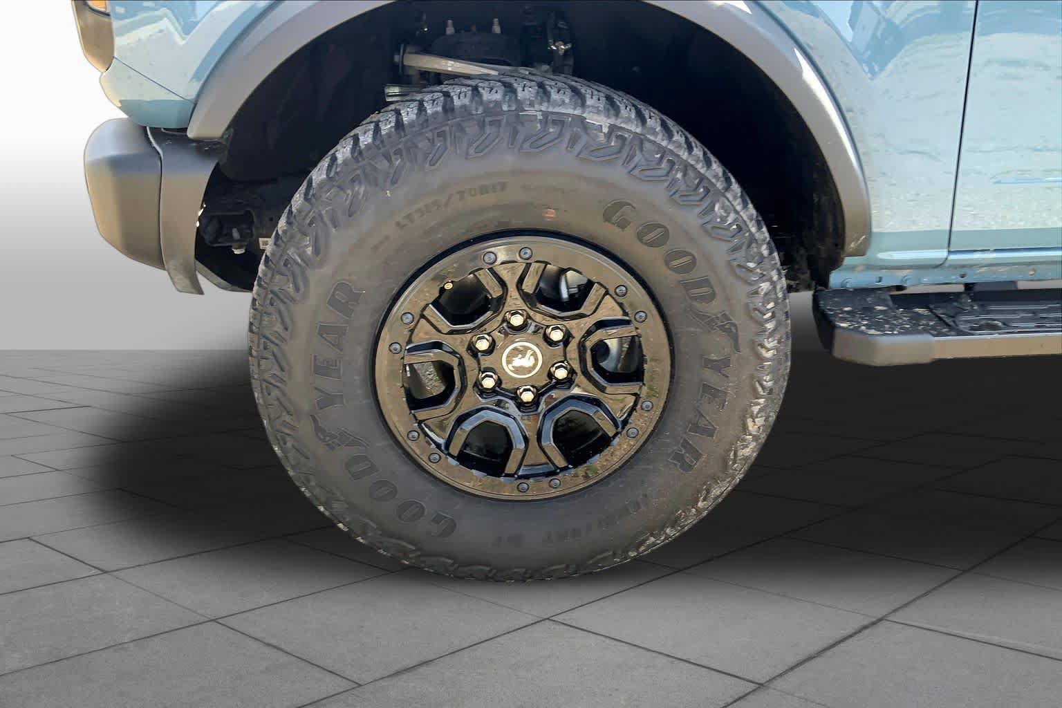 Certified 2023 Ford Bronco Wildtrak AWD/4WD image 11