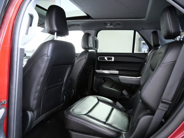 Certified 2023 Ford Explorer XLT w/ Equipment Group 202A AWD/4WD image 13