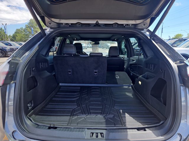 Certified 2024 Ford Edge ST-Line w/ Class II Trailer Tow Package AWD/4WD image 10