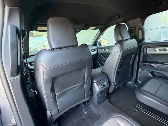 Certified 2025 Ford Explorer ST-Line AWD/4WD image 15