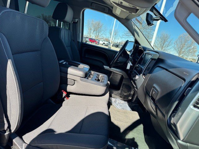 Used 2017 Chevrolet Silverado 1500 LT w/ All Star Edition image 33