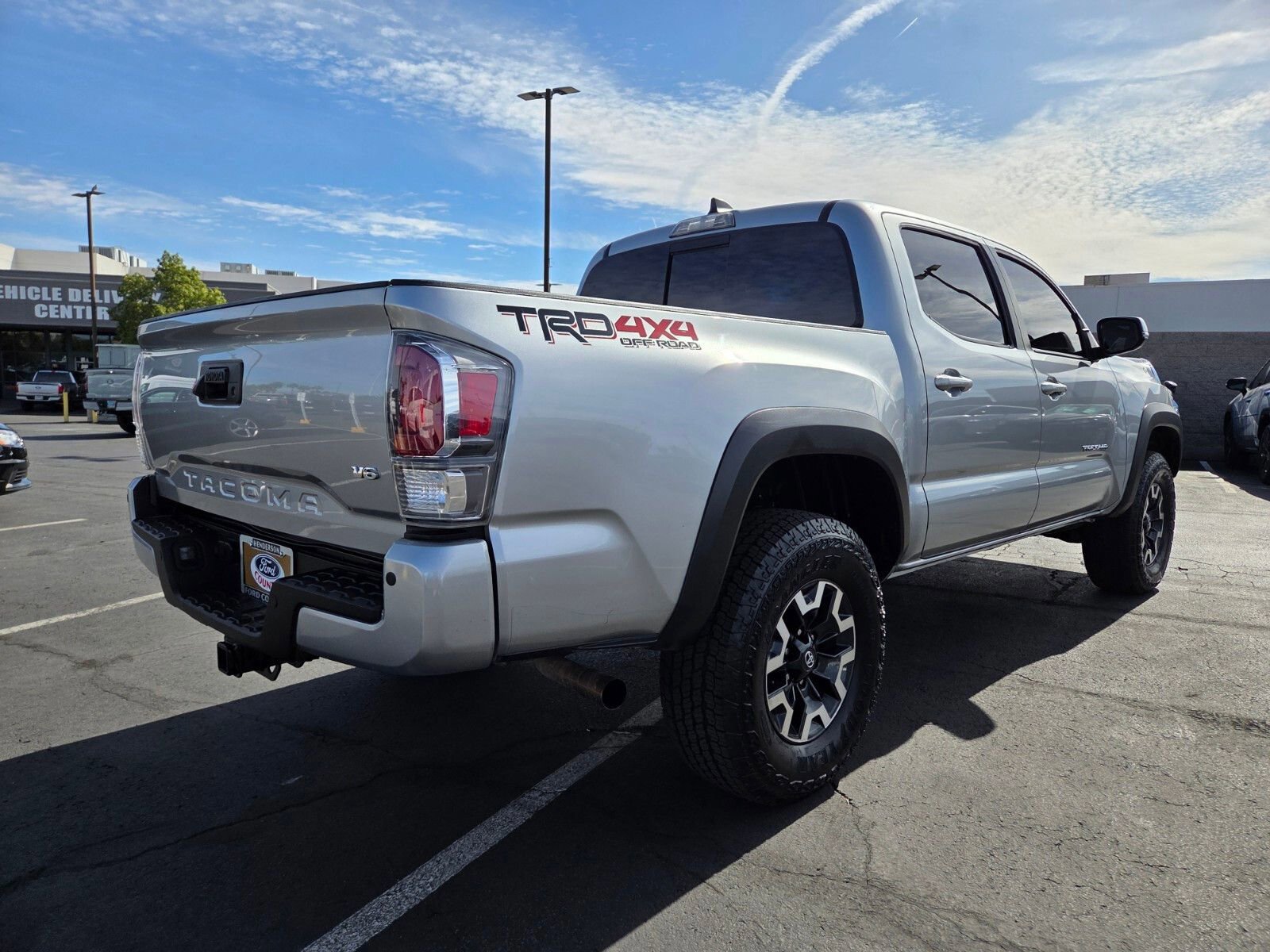 Used 2023 Toyota Tacoma TRD Off-Road w/ Technology Package AWD/4WD image 5