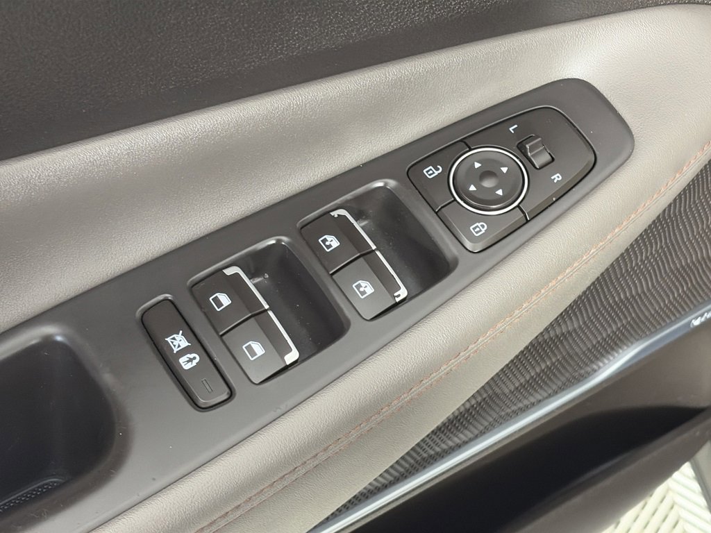 Used 2020 Hyundai Santa Fe SEL w/ Cargo Package image 25