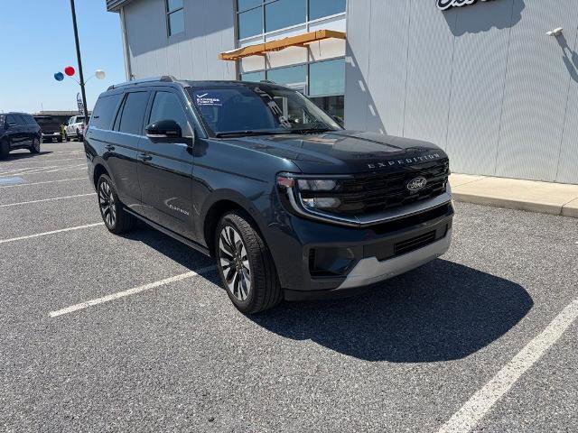 Certified 2025 Ford Expedition Platinum w/ Driver's Package image 7