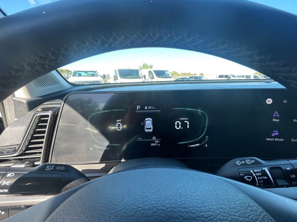 Used 2024 Kia Sportage EX image 37