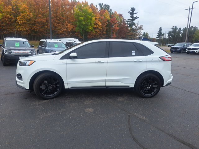 Certified 2022 Ford Edge ST-Line AWD/4WD image 5