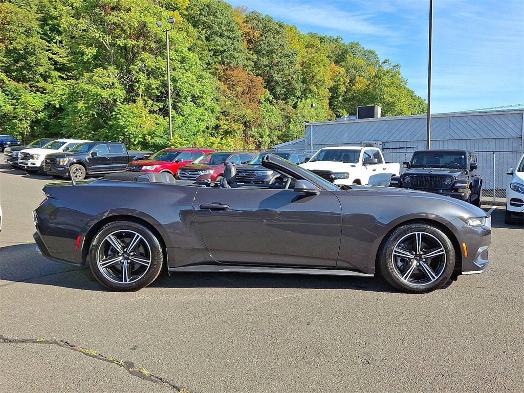 Certified 2024 Ford Mustang Convertible image 5