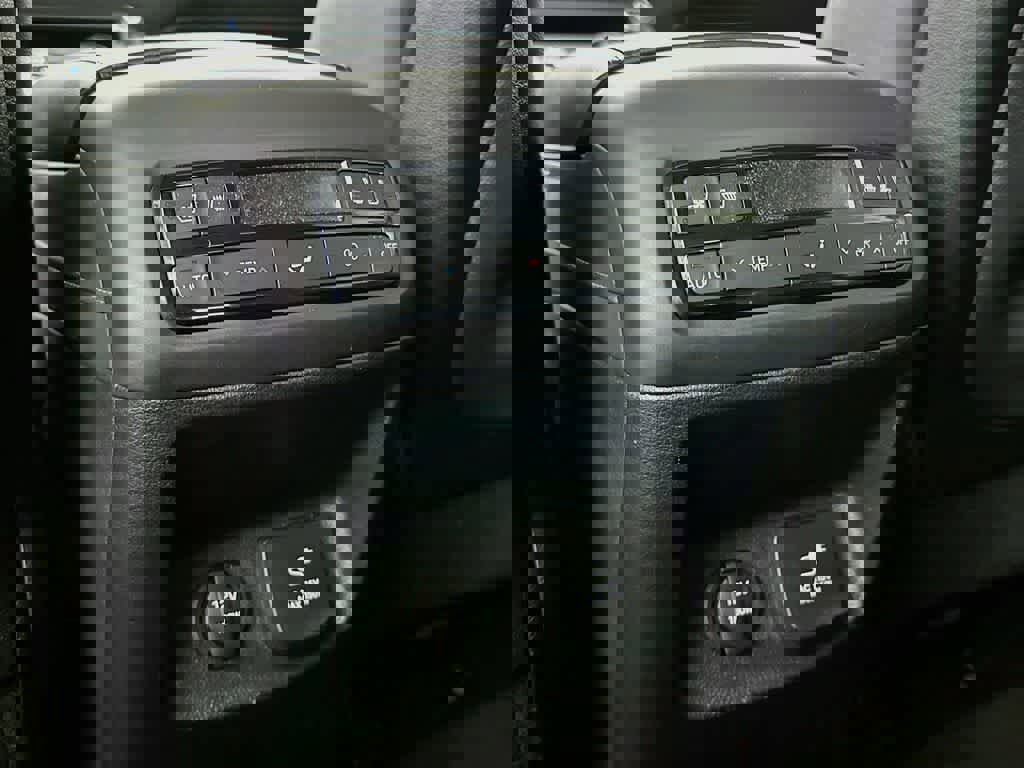 Used 2024 Hyundai Palisade Calligraphy FWD image 12