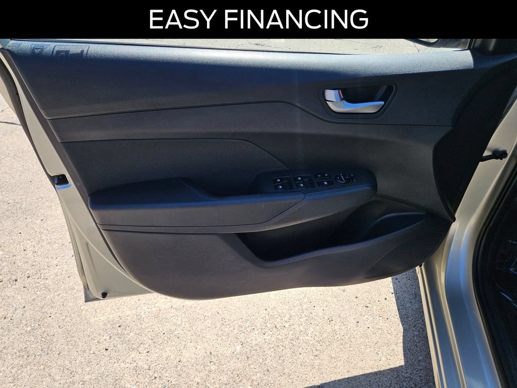 Used 2018 Hyundai Accent SE FWD image 19