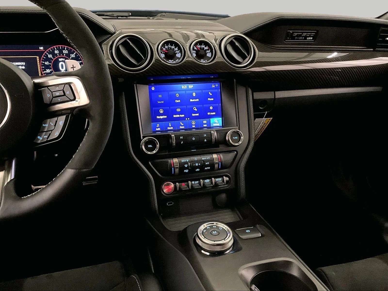 Certified 2020 Ford Mustang Shelby GT500 w/ Carbon Fiber Track Pack RWD image 6