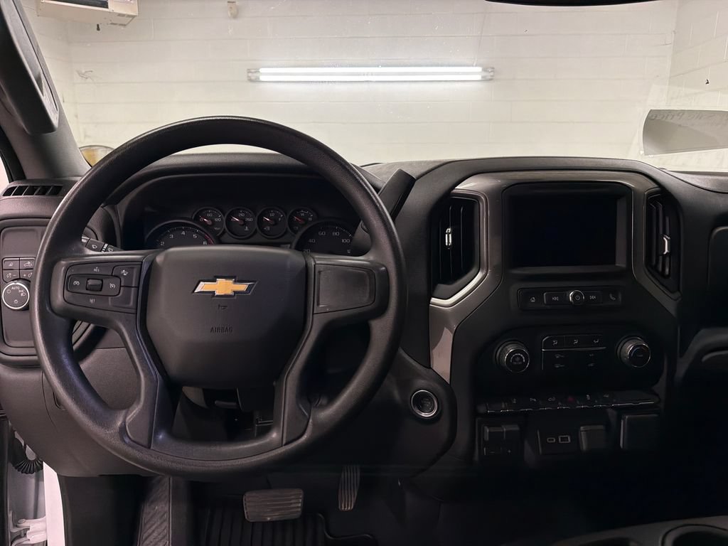 Used 2026 Chevrolet Silverado 2500 Custom w/ Custom Value Package RWD image 7
