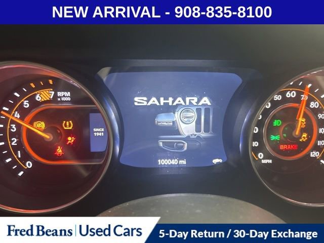 Used 2018 Jeep Wrangler Unlimited Sahara AWD/4WD image 13