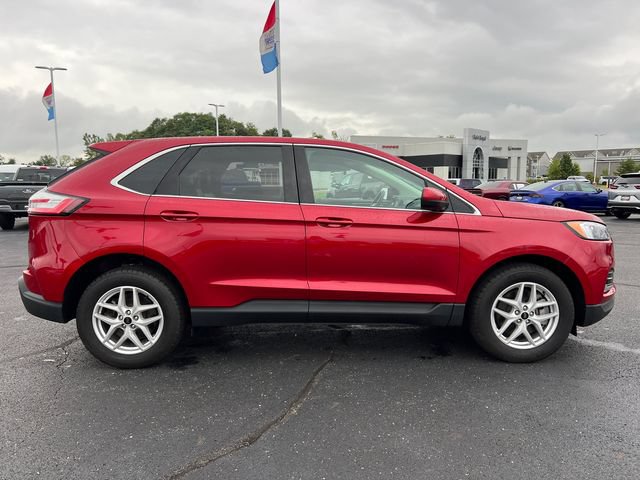 Certified 2024 Ford Edge SEL w/ Convenience Package AWD/4WD image 9